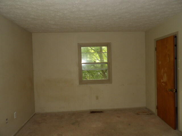 243 Devon Road Battle Creek, MI 49015 - Photo 9 of 31 100_0071
