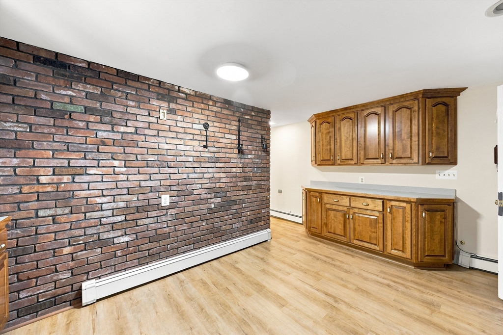 81 Warren Road Townsend, MA 01469 - Photo 4 of 40 Gallery Image 4