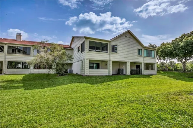 $340,000 | 637 Drake Lane North, Dunedin, FL 34698