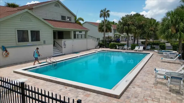 $340,000 | 637 Drake Lane North, Dunedin, FL 34698