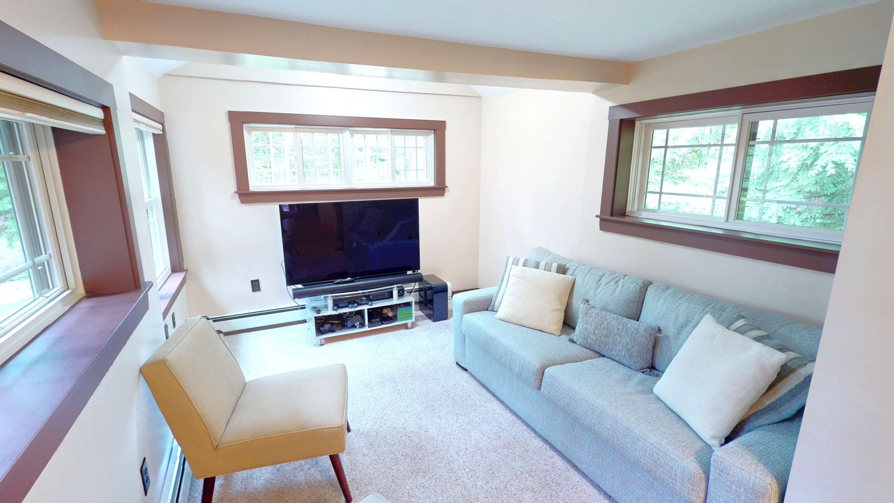 39 Lakeview Avenue Dedham, ME 04429 - Photo 25 of 73 Den- (1)
