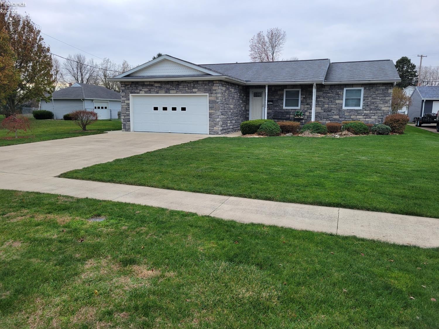 323 Berlin Road Huron, OH 44839 - Photo 1 of 24 Gallery Image 1