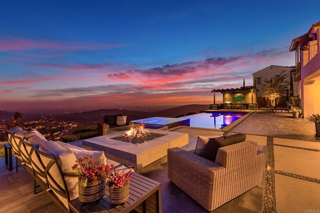 931 Pearl Drive San Marcos, CA 92078 - Photo 10 of 68