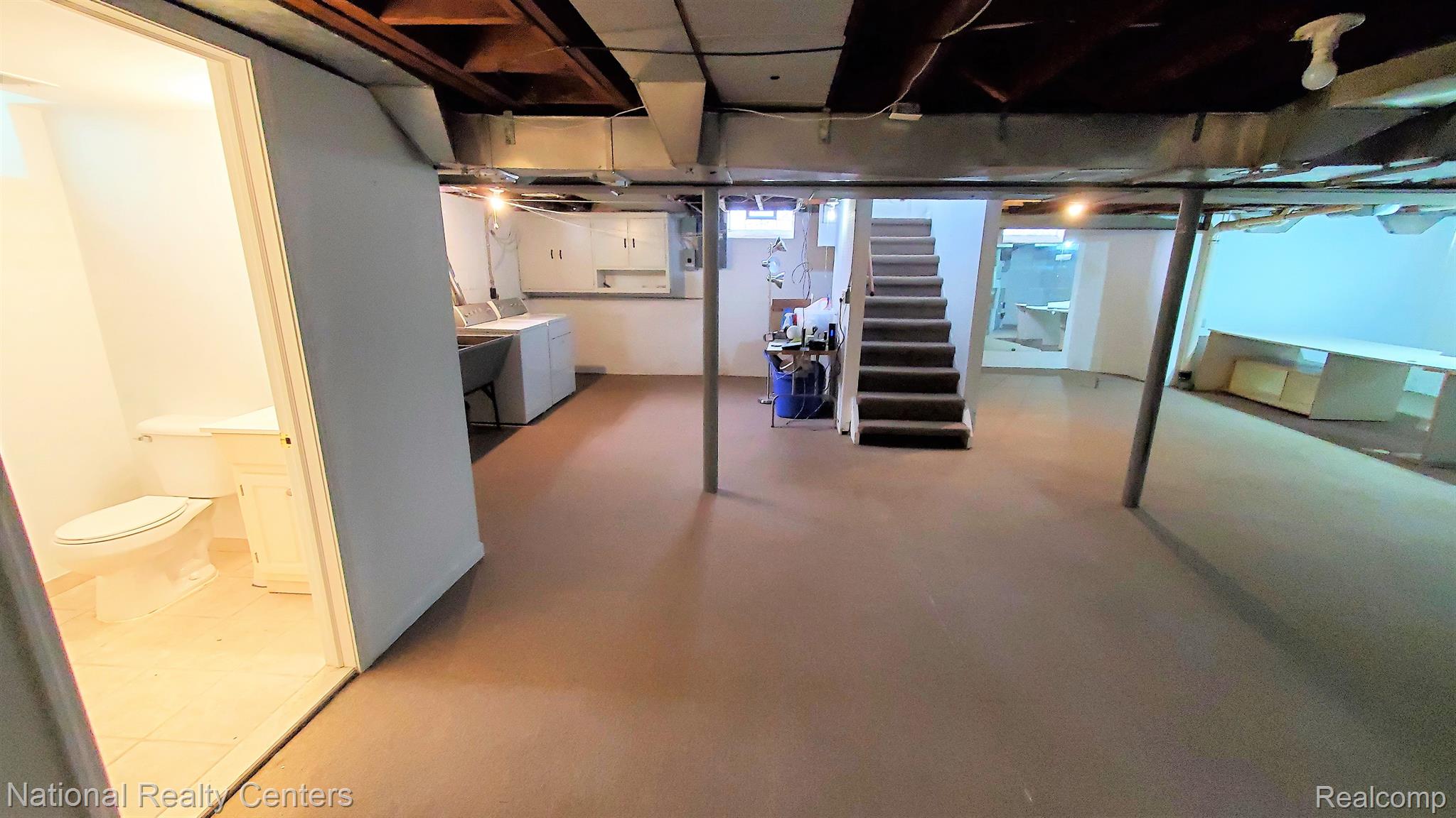 1535 South Renaud Road Grosse Pointe, MI 48236 - Photo 28 of 36 Gallery Image 28
