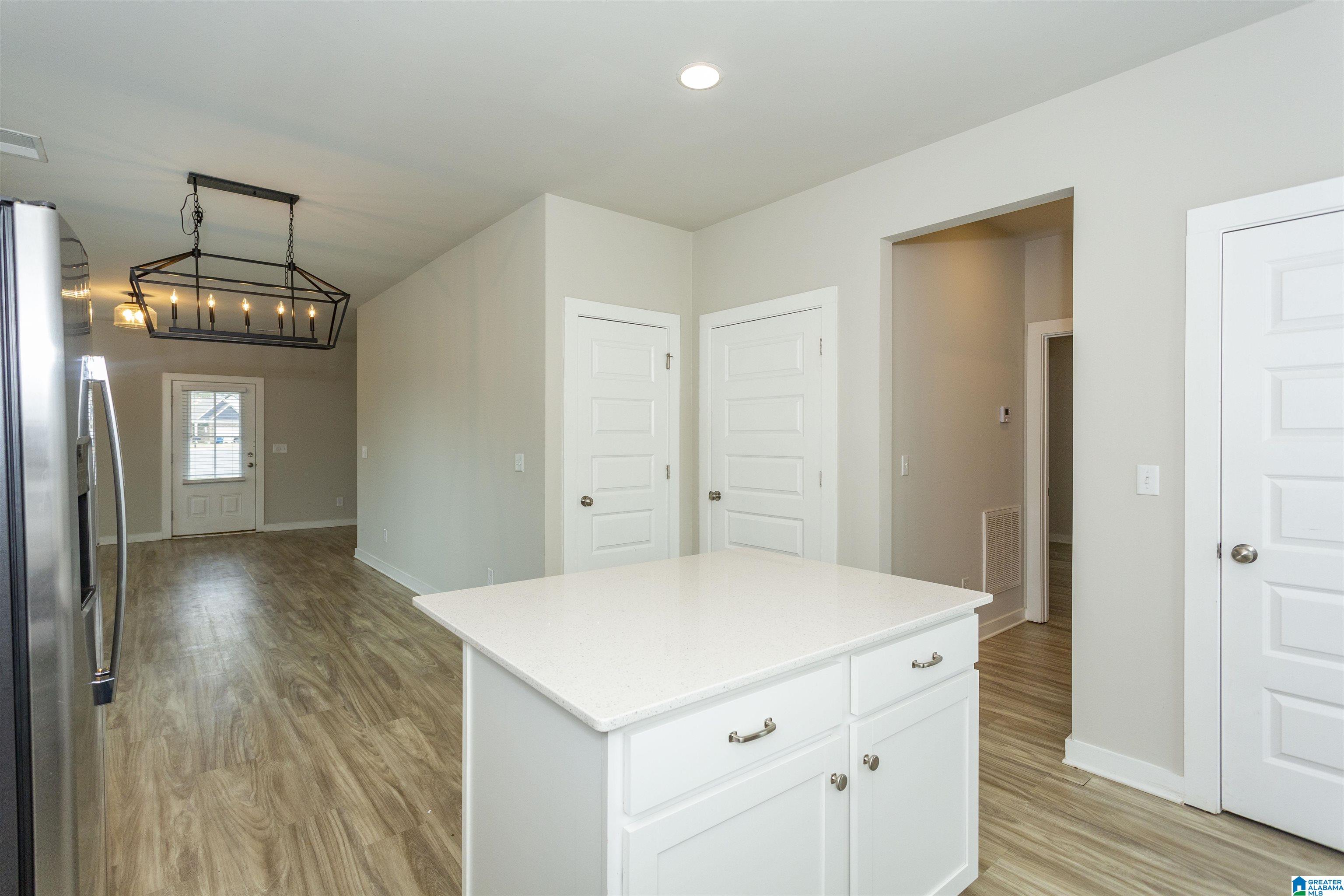 505 Ridgeview Circle Jemison, AL 35085 - Photo 17 of 45