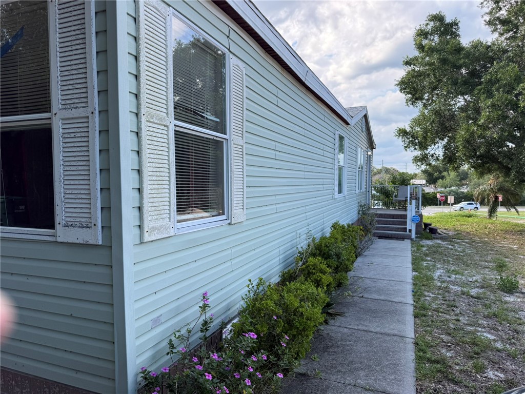 829 High Street Sebastian, FL 32958 - Photo 2 of 23