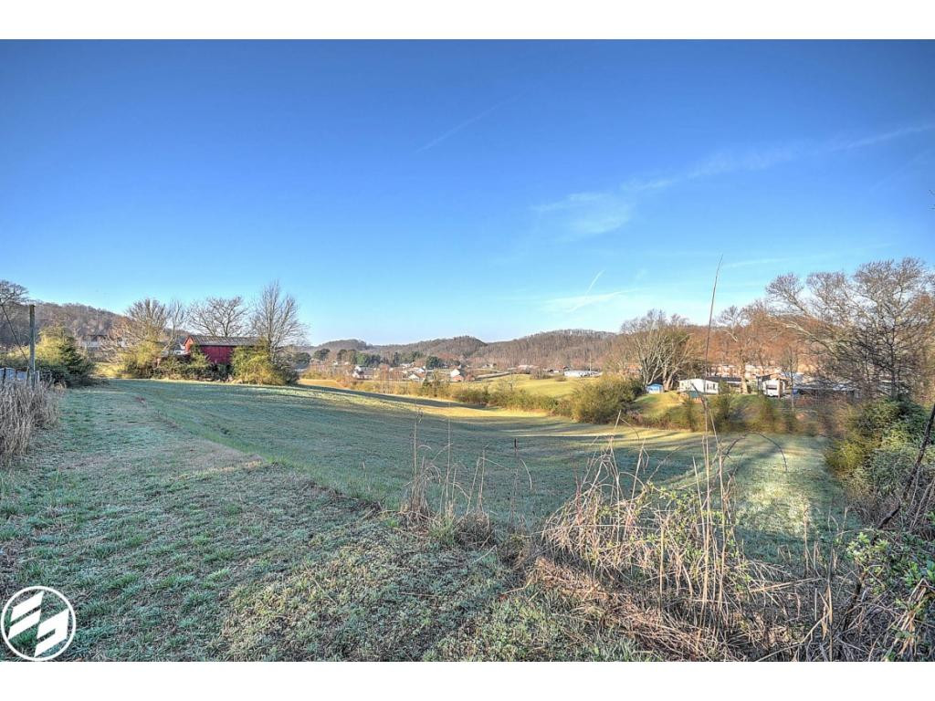 172 Bayless Road Jonesborough, TN 37659 - Photo 4 of 18 Photo 4