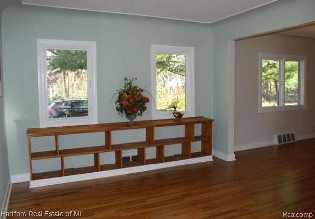 21686 Berg Road Southfield, MI 48033 - Photo 11 of 24 11.JPG