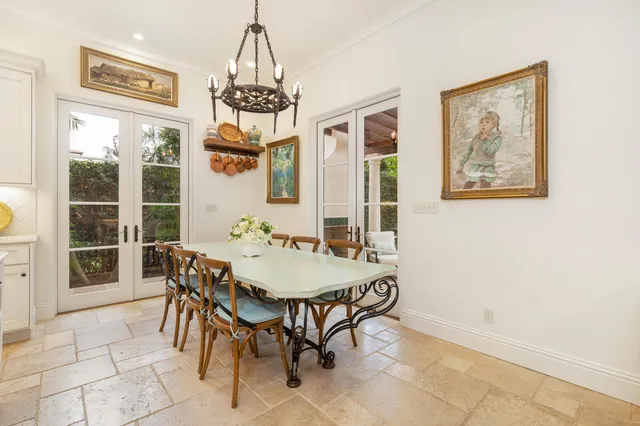 $12,250,000 | 261 Seminole Avenue, Palm Beach, FL 33480