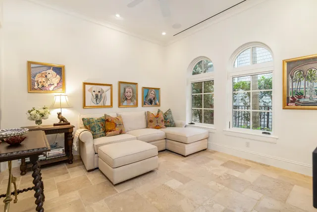 $12,250,000 | 261 Seminole Avenue, Palm Beach, FL 33480