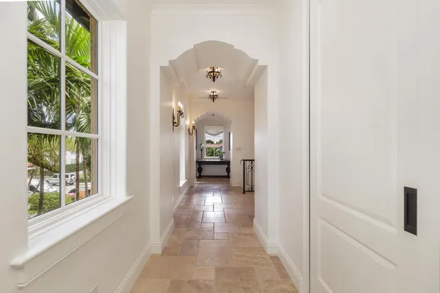 $12,250,000 | 261 Seminole Avenue, Palm Beach, FL 33480