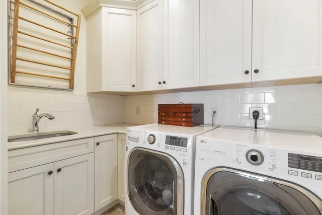 $12,250,000 | 261 Seminole Avenue, Palm Beach, FL 33480