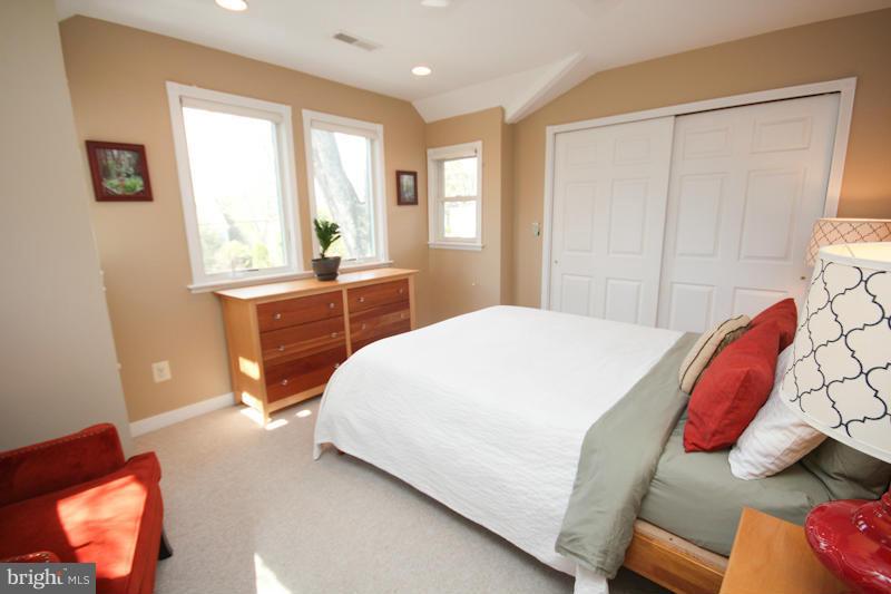 600 Mansfield Road Silver Spring, MD 20910 - Photo 15 of 30 Bedroom (Master)