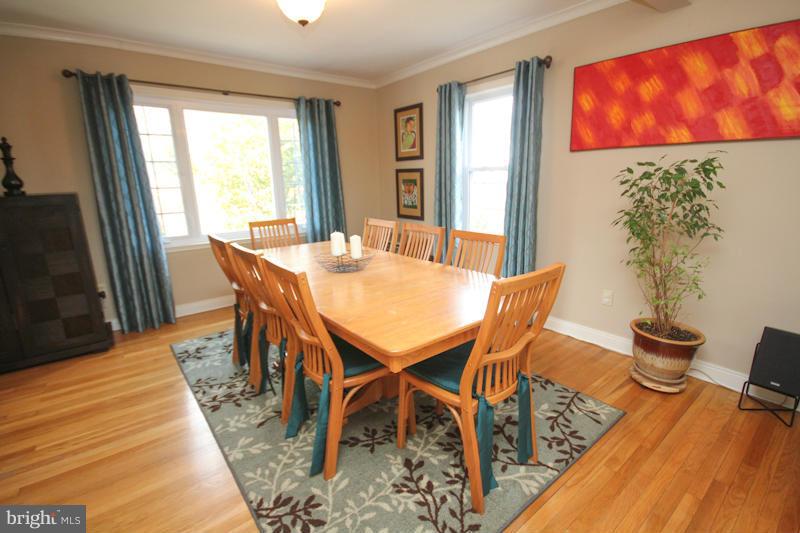 600 Mansfield Road Silver Spring, MD 20910 - Photo 6 of 30 Dining Room