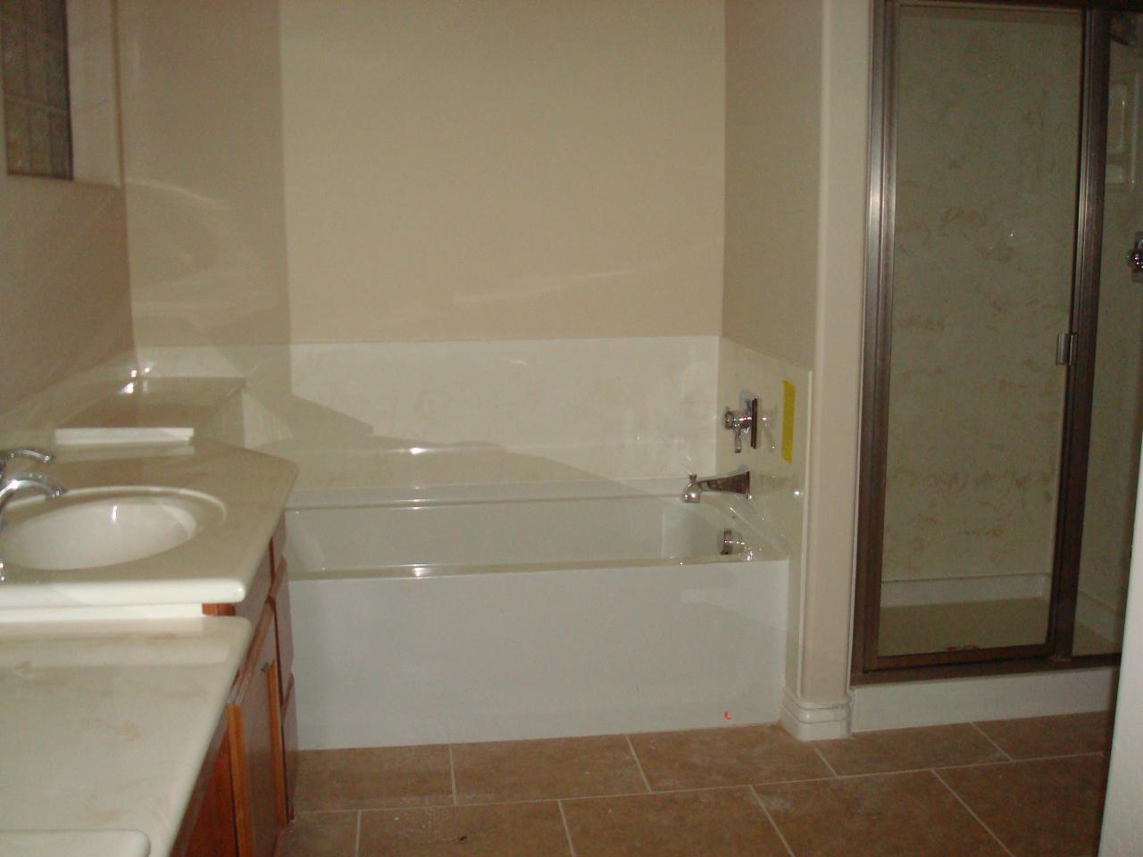 20445 South Tuthill Road Buckeye, AZ 85326 - Photo 4 of 5 Master bath