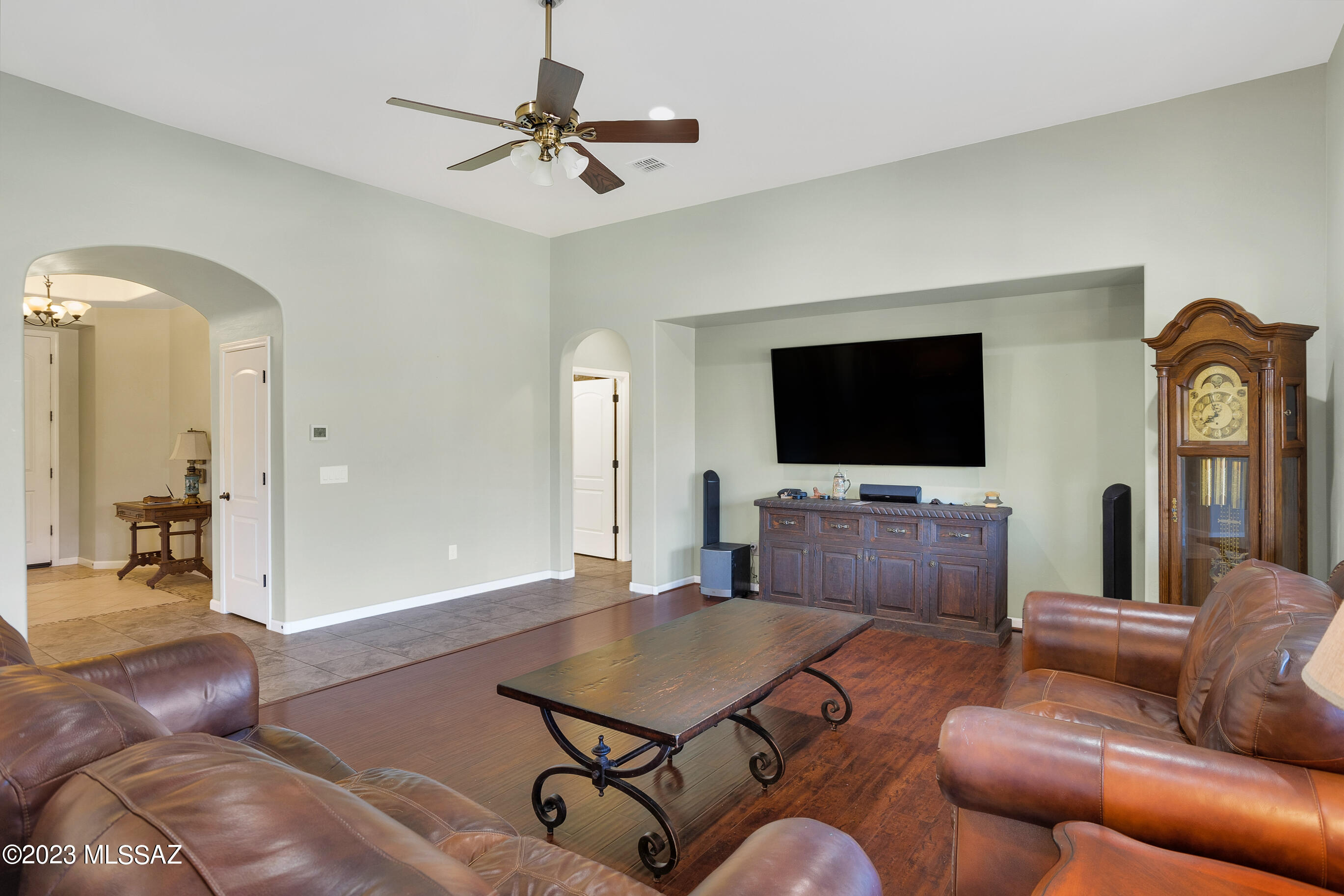 61686 East Border Rock Road Tucson, AZ 85739 - Photo 7 of 31