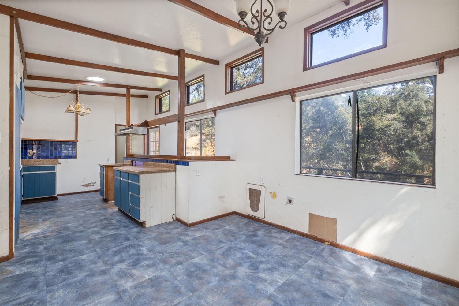 5057 Oak Road Midpines, CA 95345 - Photo 8 of 33 Gallery Image 8