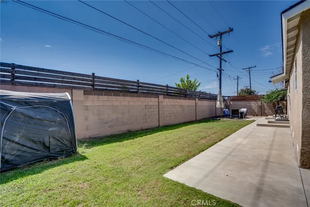 $1,150,000 | 6522 Limerick Drive, Huntington Beach, CA 92647