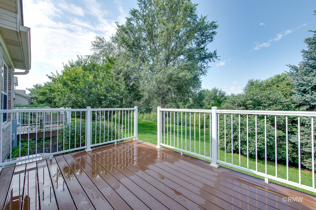 981 Oak Ridge Boulevard Elgin, IL 60120 - Photo 35 of 46 Gallery Image 35