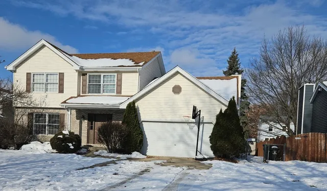 $549,900 | 2011 Maplewood Circle, Naperville, IL 60563