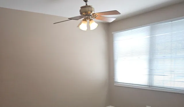 $549,900 | 2011 Maplewood Circle, Naperville, IL 60563