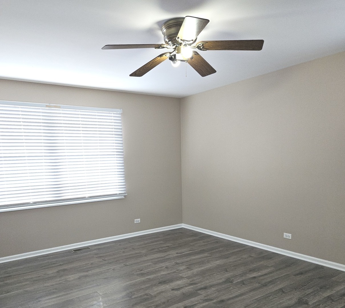 2011 Maplewood Circle Naperville, IL 60563 - Photo 16 of 43