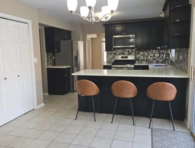 $549,900 | 2011 Maplewood Circle, Naperville, IL 60563