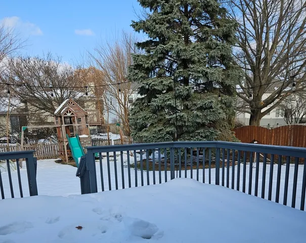 $549,900 | 2011 Maplewood Circle, Naperville, IL 60563