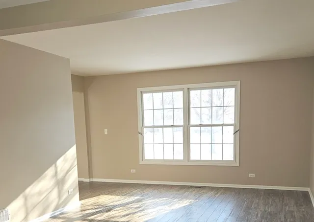 $549,900 | 2011 Maplewood Circle, Naperville, IL 60563