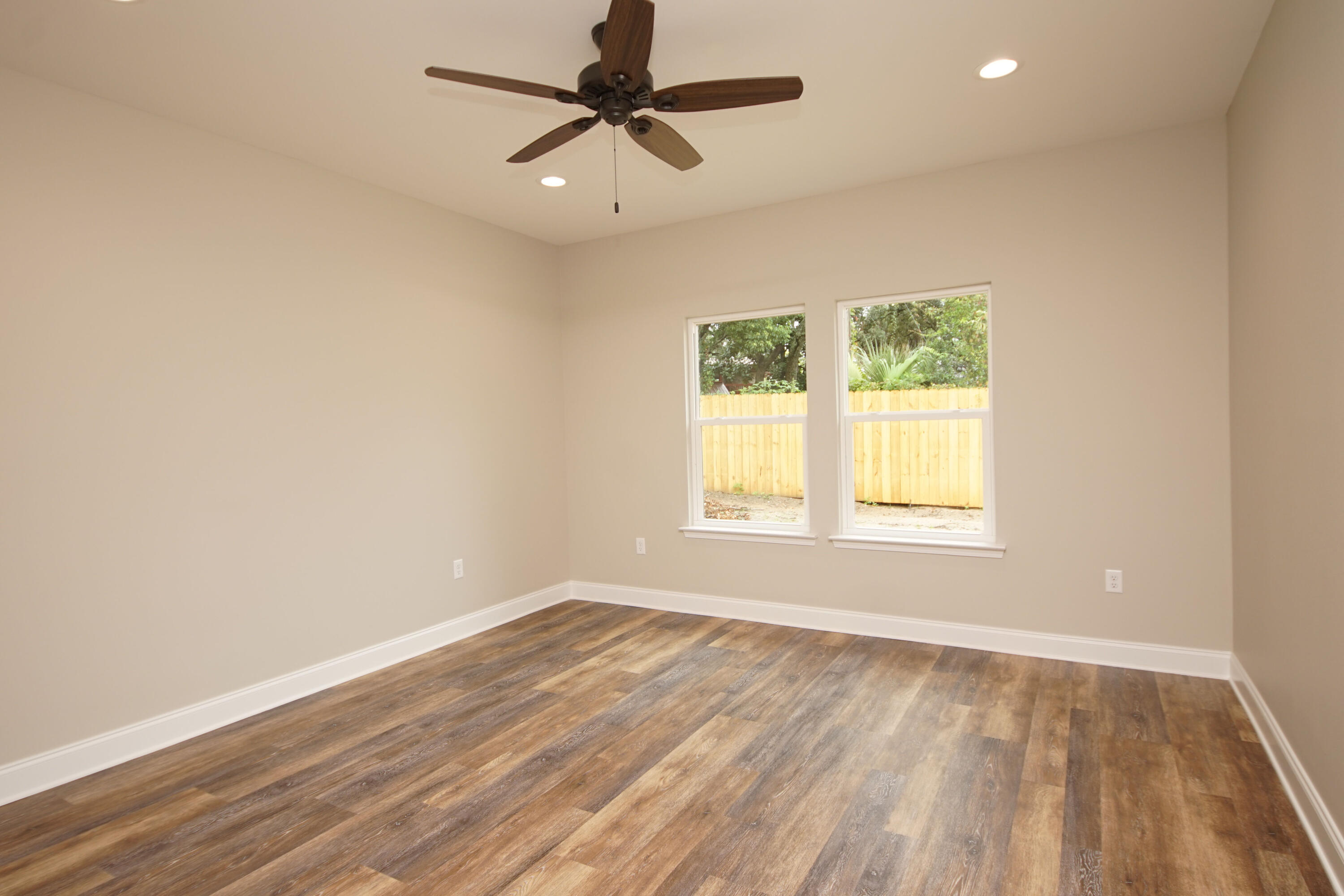 103 Ferry Road Northeast Fort Walton Beach, FL 32548 - Photo 20 of 45 103FerryMaster