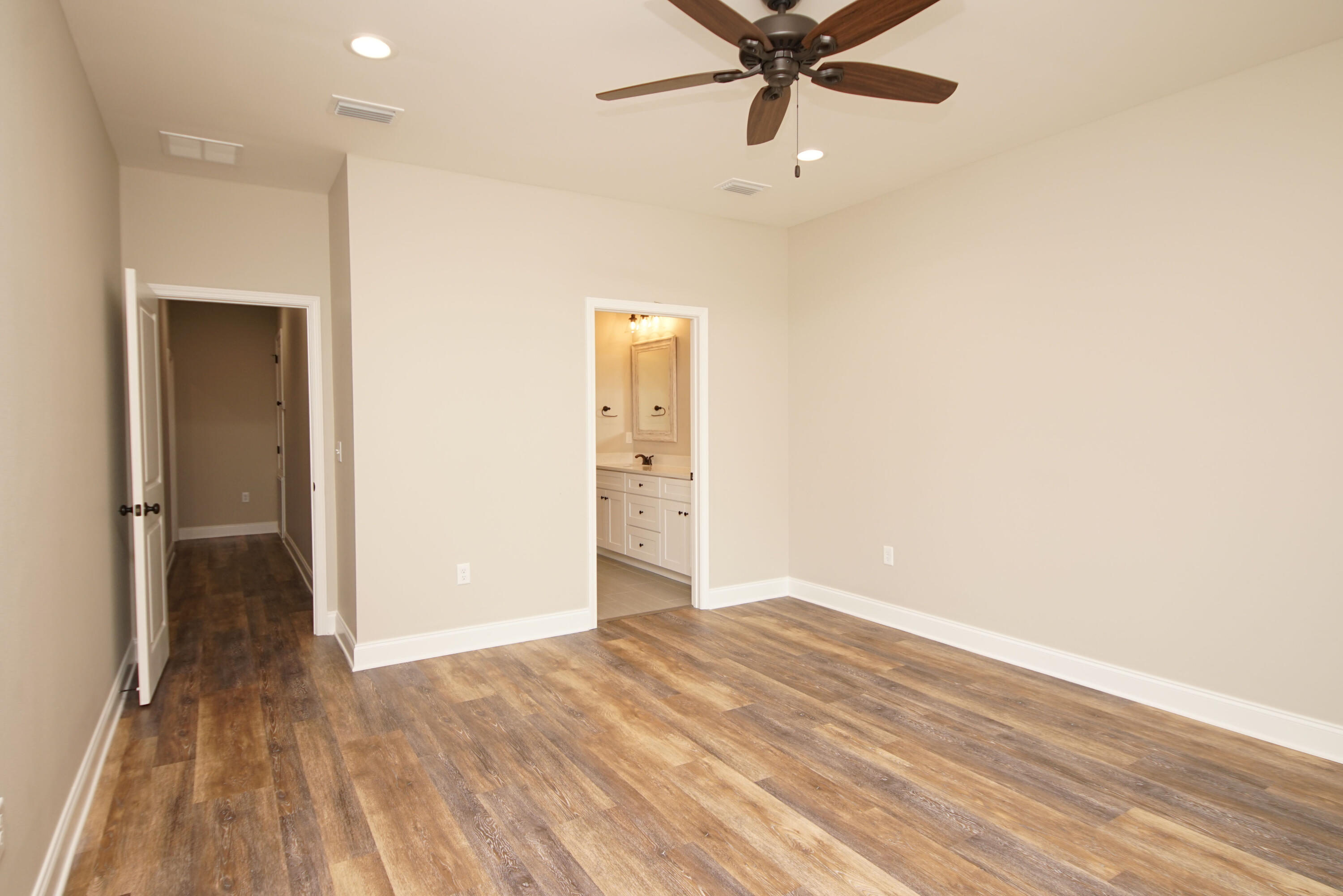 103 Ferry Road Northeast Fort Walton Beach, FL 32548 - Photo 21 of 45 103FerryMaster5