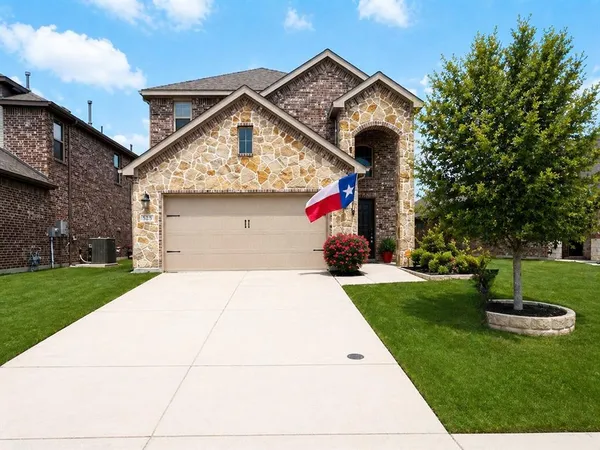 $345,000 | 525 Liliana Lane, Anna, TX 75409