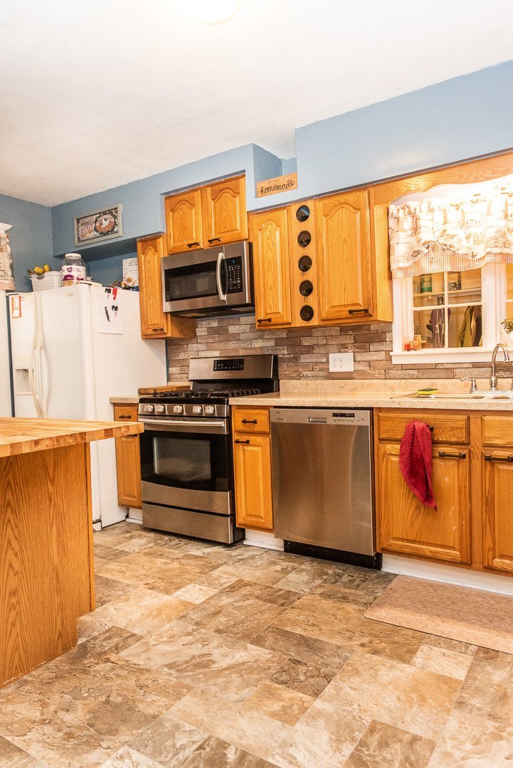 874 Stony Point Road Dixon, IL 61021 - Photo 7 of 28