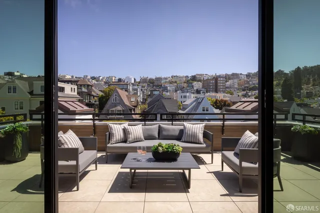 $17,995,000 | 2724-2728 Filbert Street, San Francisco, CA 94123