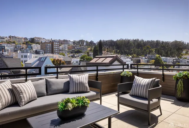 $17,995,000 | 2724-2728 Filbert Street, San Francisco, CA 94123