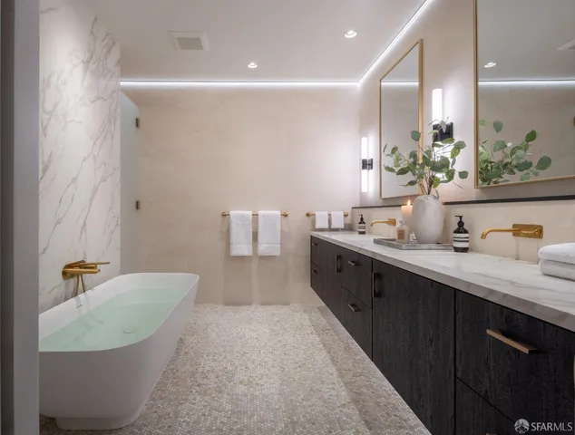 $17,995,000 | 2724-2728 Filbert Street, San Francisco, CA 94123