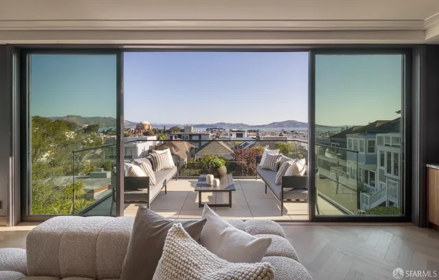 $17,995,000 | 2724-2728 Filbert Street, San Francisco, CA 94123