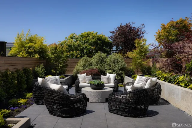 $17,995,000 | 2724-2728 Filbert Street, San Francisco, CA 94123