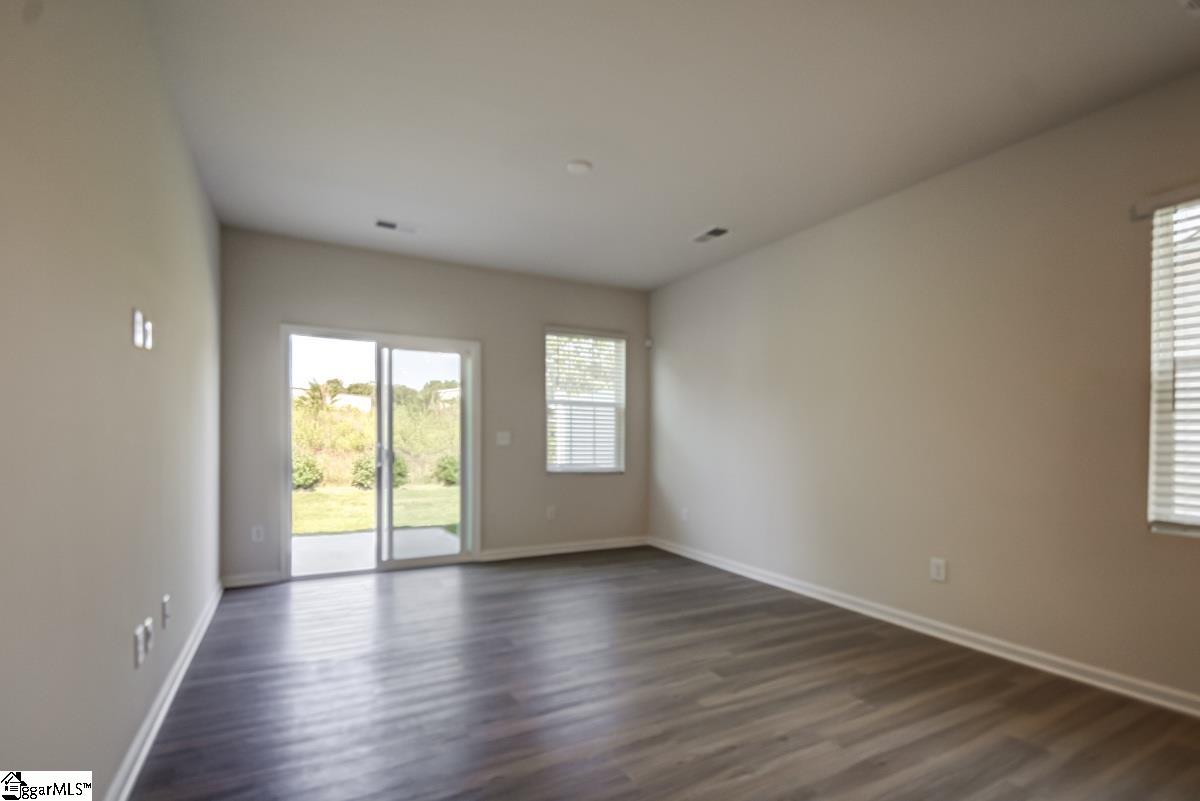 122 Aleppo Lane Greer, SC 29651 - Photo 4 of 28