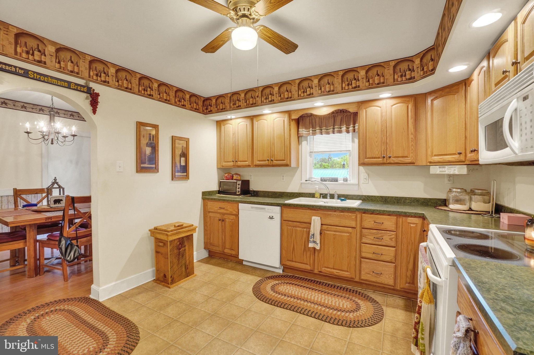 64 Locust Point Road Manchester, PA 17345 - Photo 4 of 32 Gallery Image 4