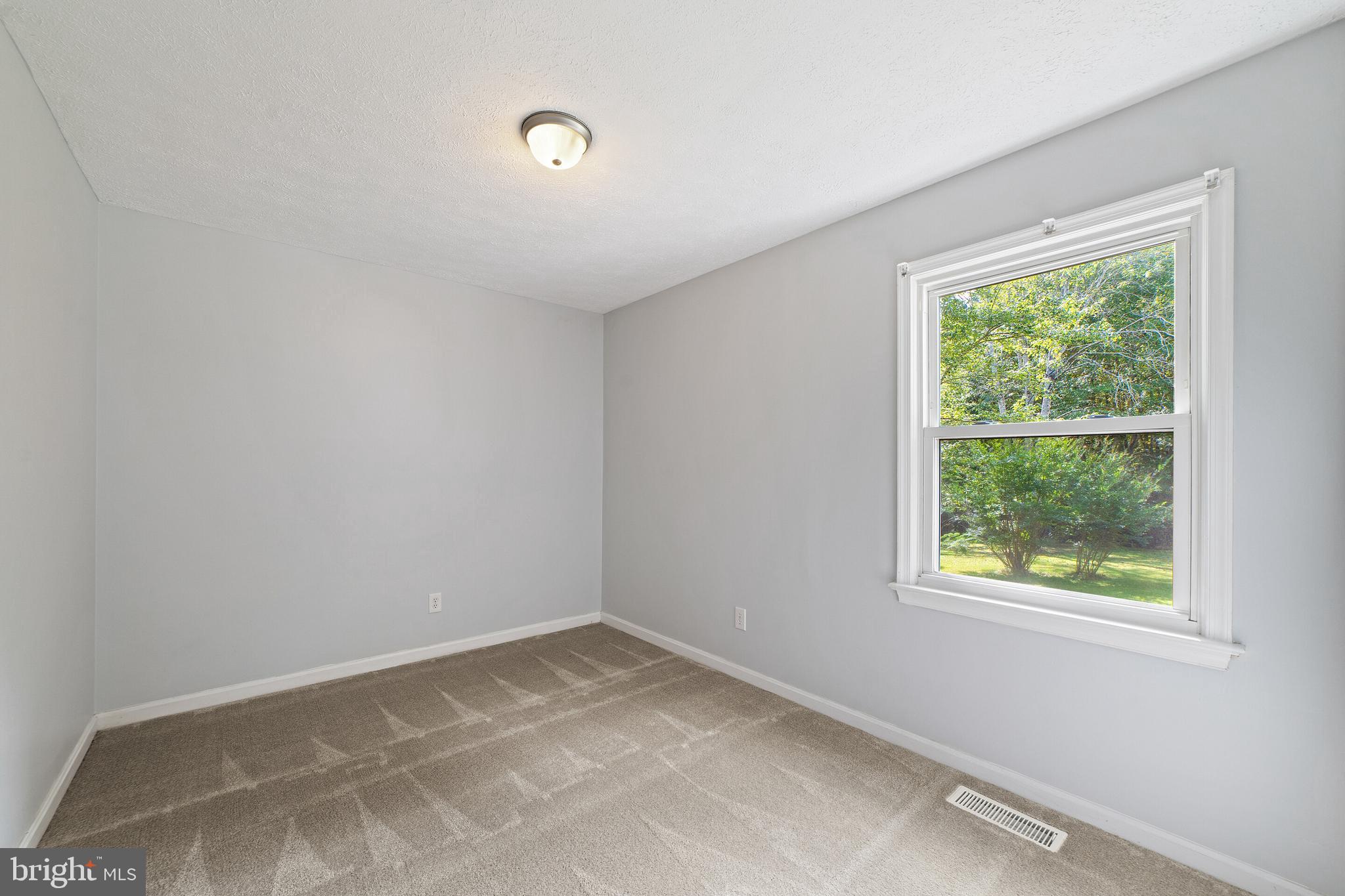 14084 Silver Hill Road Sumerduck, VA 22742 - Photo 15 of 35