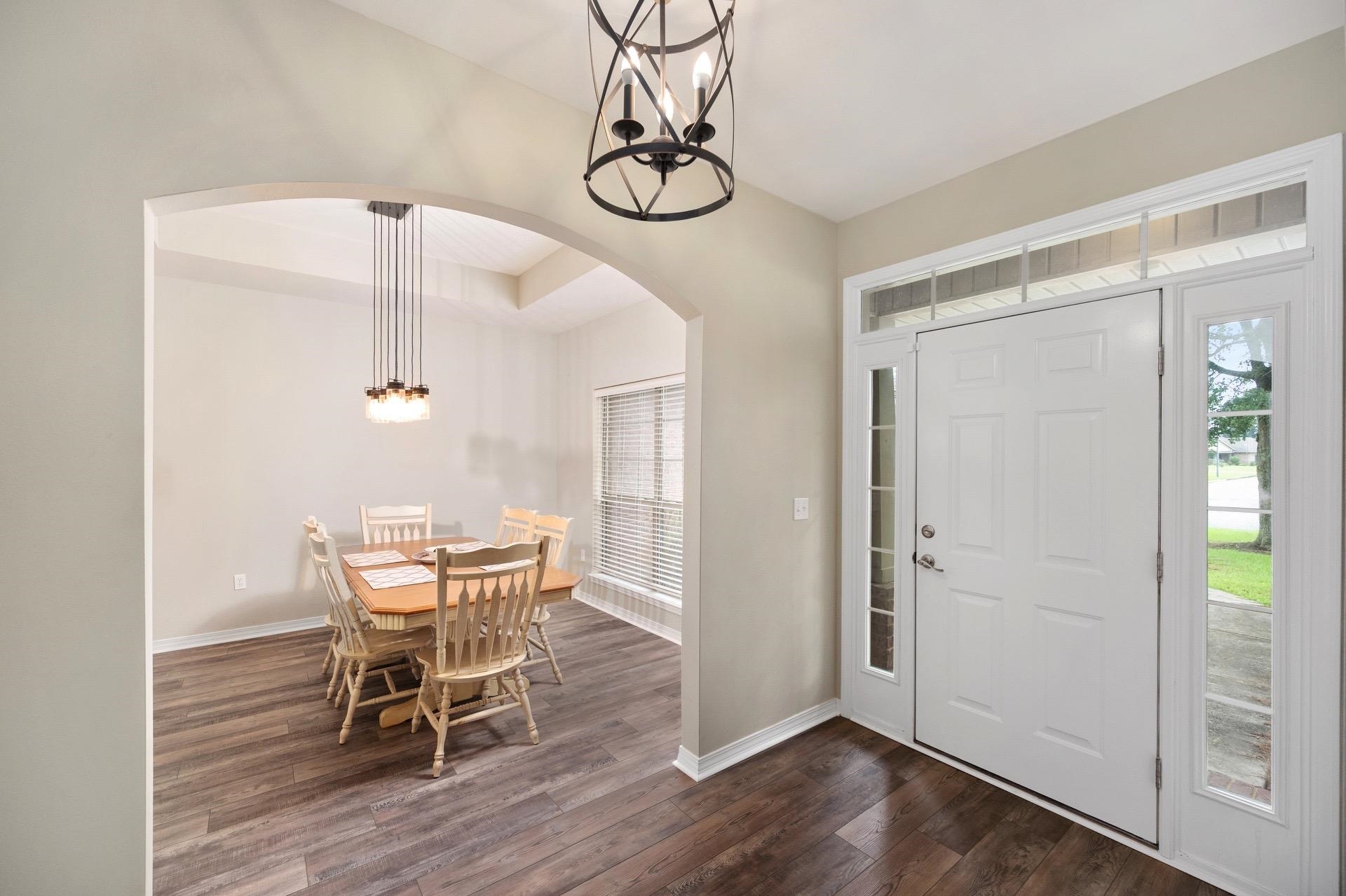 716 Edinburgh Avenue Foley, AL 36535 - Photo 3 of 25