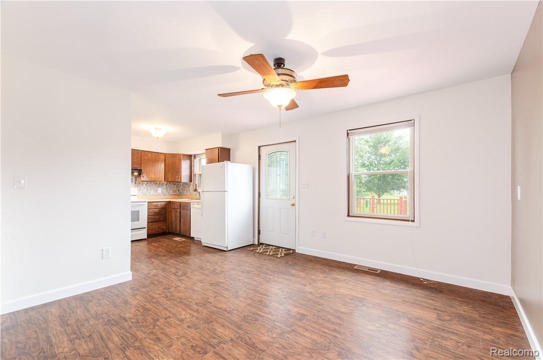 17361 Lohr Road Belleville, MI 48111 - Photo 5 of 34 17361 Lohr Road-0163-Edit.jpg