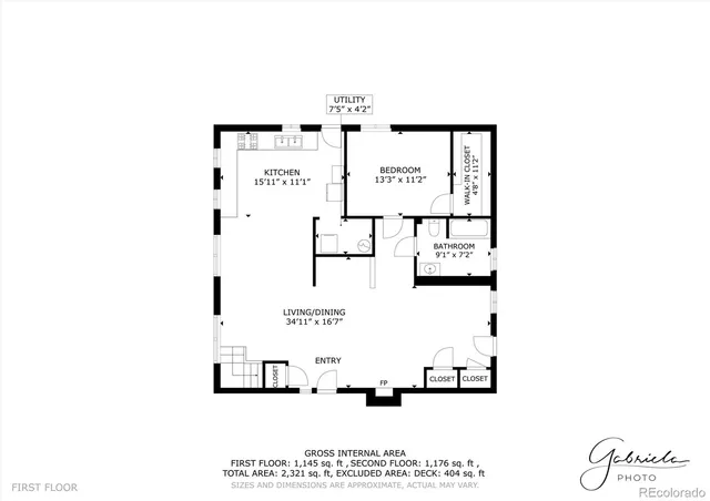 a view of backyard with green space