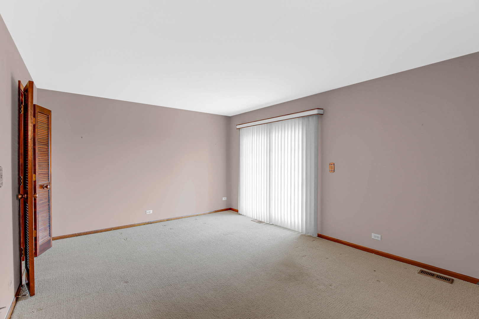 3723 Ronald Road Crete, IL 60417 - Photo 13 of 25 a view of an empty room and a window