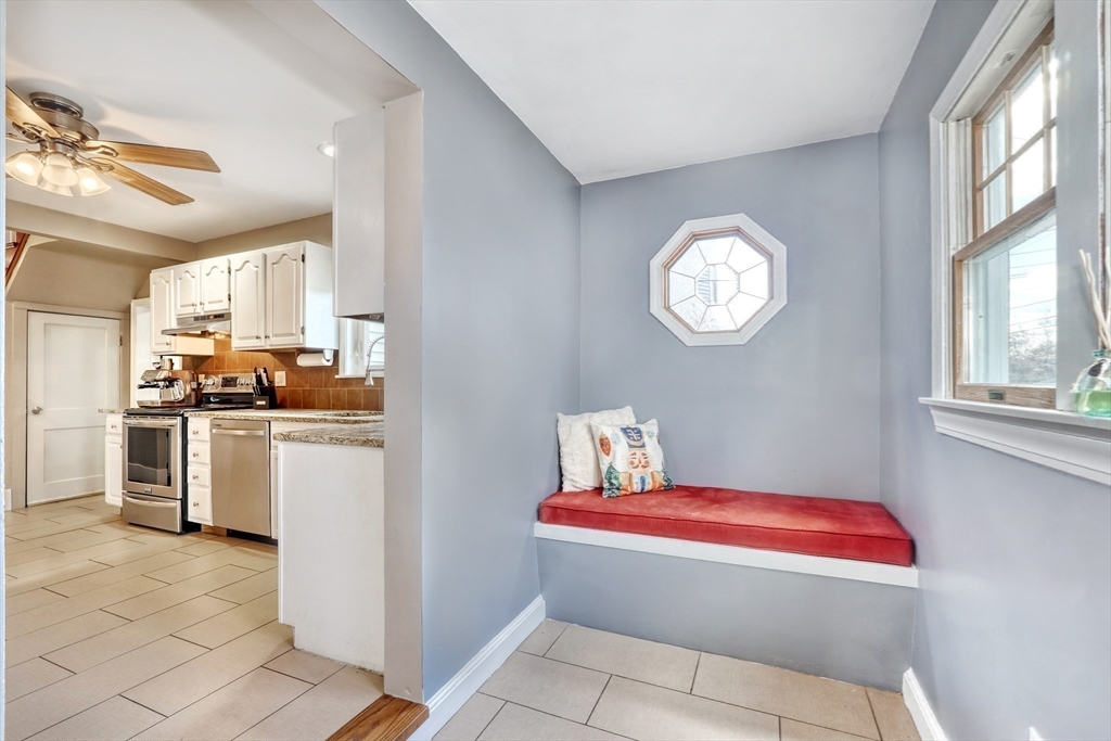 12 Seagirt Avenue Saugus, MA 01906 - Photo 11 of 41