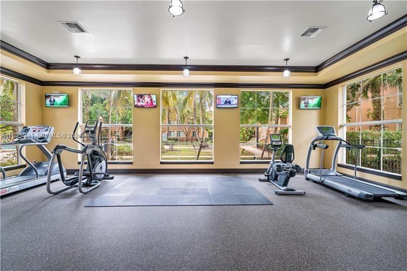 8030 North Nob Hill Road, Unit 102 Tamarac, FL 33321 - Photo 3 of 18