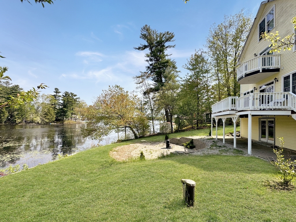 8 Dulcies Point Road Kingston, NH 03848 - Photo 6 of 27 a view of a house with a yard