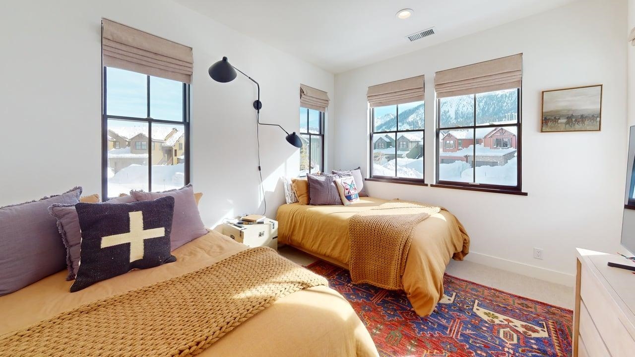 1461 Boulder Creek Road, Unit 1461 Mammoth Lakes, CA 93546 - Photo 17 of 33