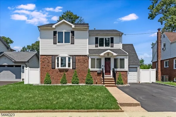 $969,999 | 33-25 Southern Drive, Fair Lawn, NJ 07410